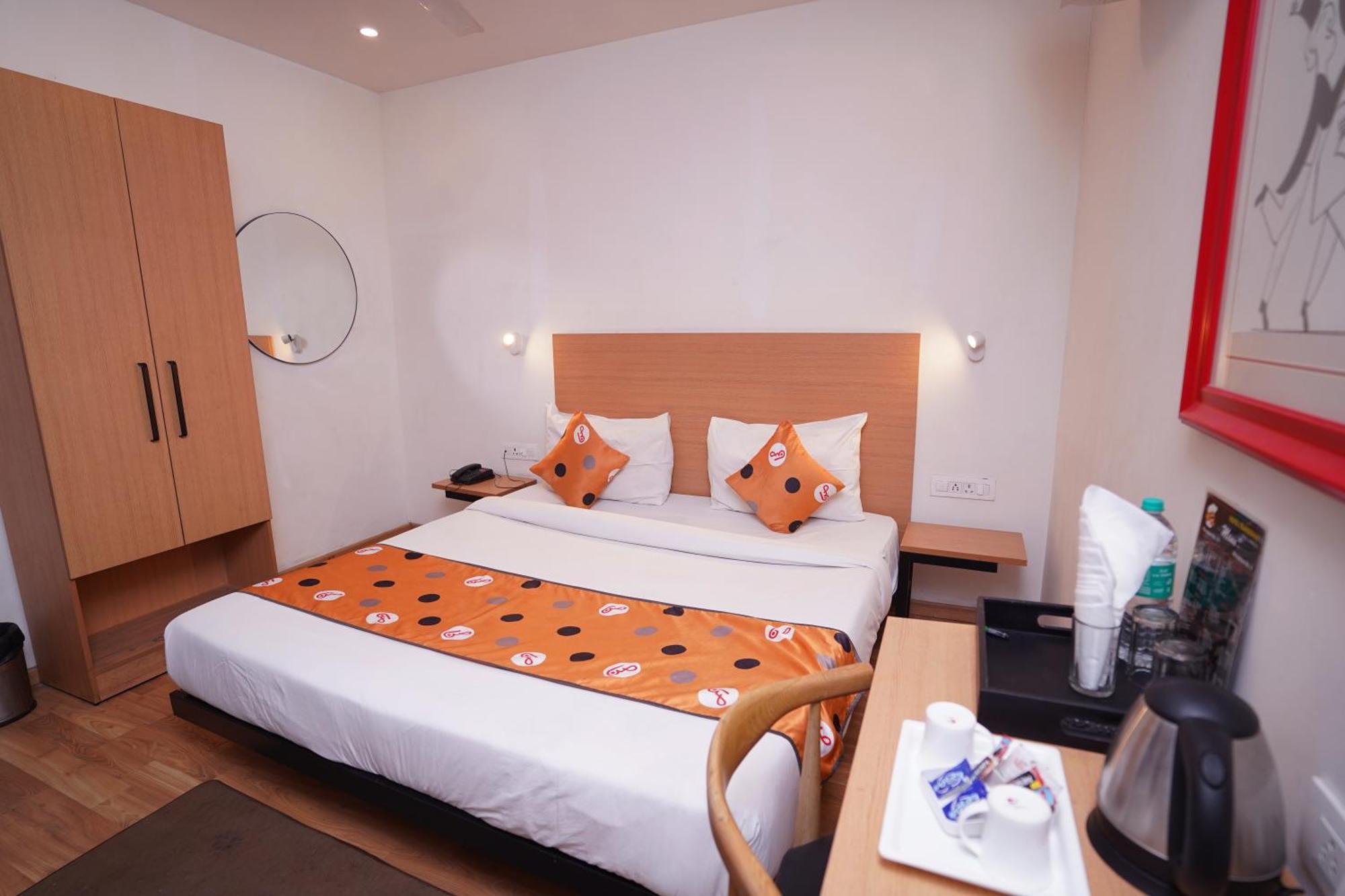 Hotel Mira Residency- Outer Ring Road, Paschim Vihar Delhi  Exteriör bild