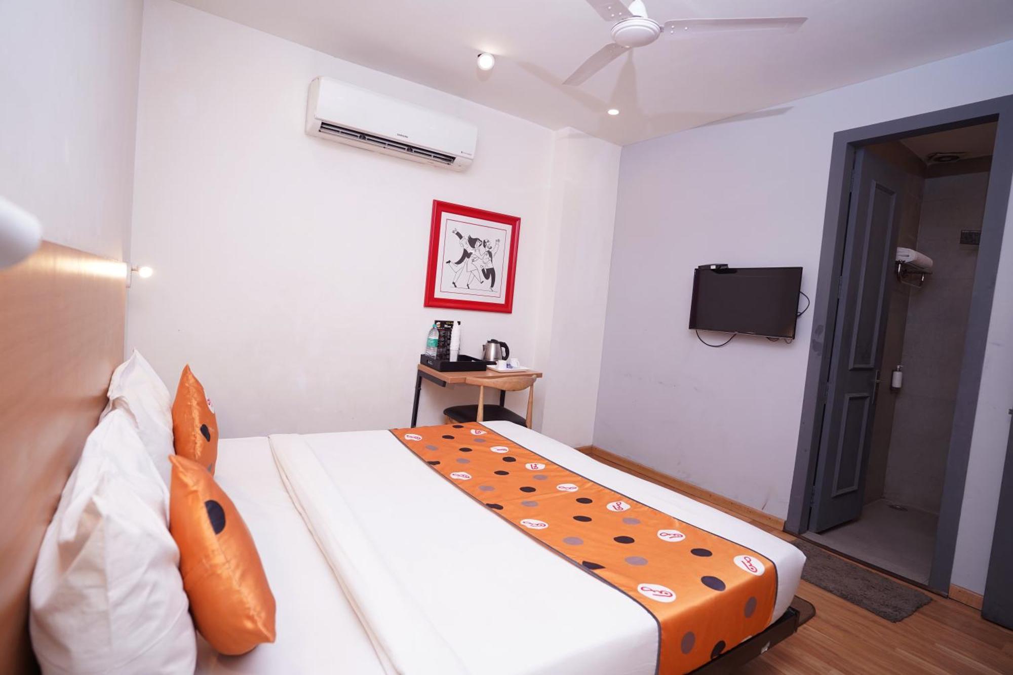 Hotel Mira Residency- Outer Ring Road, Paschim Vihar Delhi  Exteriör bild