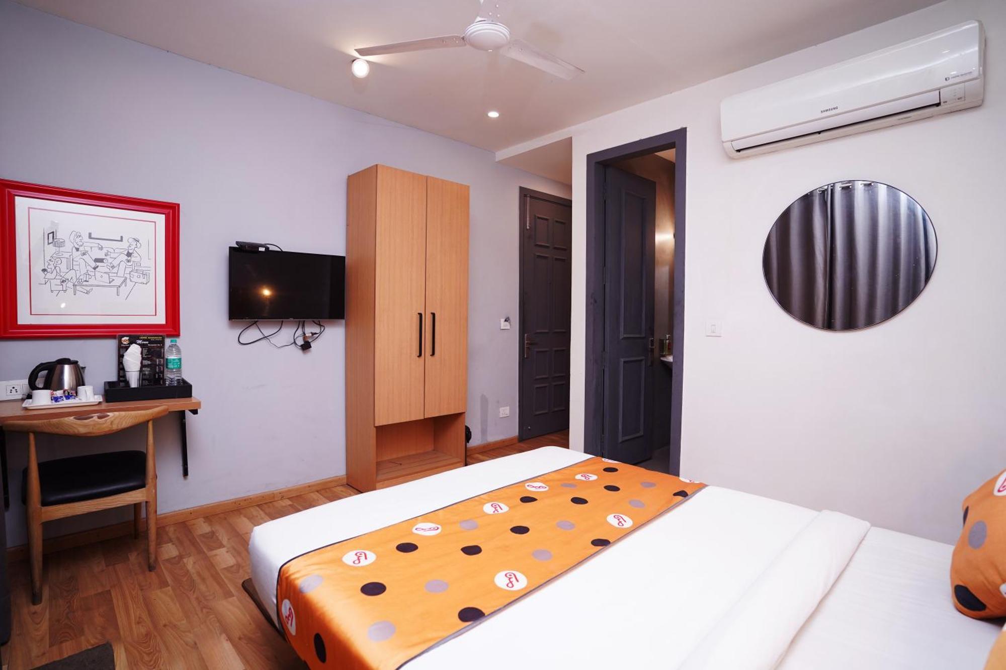 Hotel Mira Residency- Outer Ring Road, Paschim Vihar Delhi  Exteriör bild