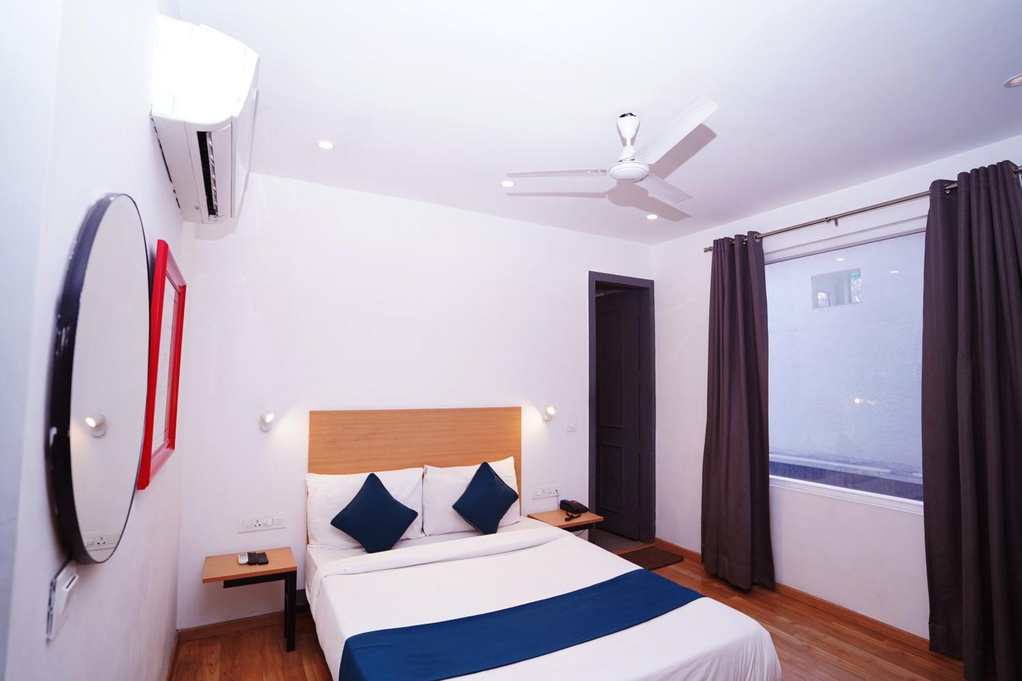 Hotel Mira Residency- Outer Ring Road, Paschim Vihar Delhi  Exteriör bild
