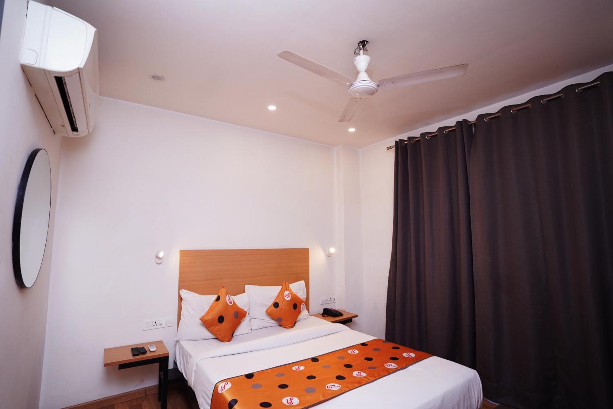 Hotel Mira Residency- Outer Ring Road, Paschim Vihar Delhi  Exteriör bild